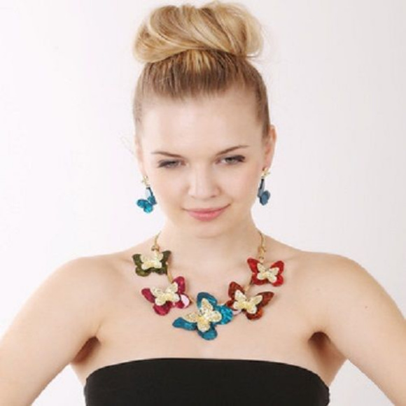 Jewelry - NEW Chunky 18K GP Multi Color Butterfly Statement Necklace Set